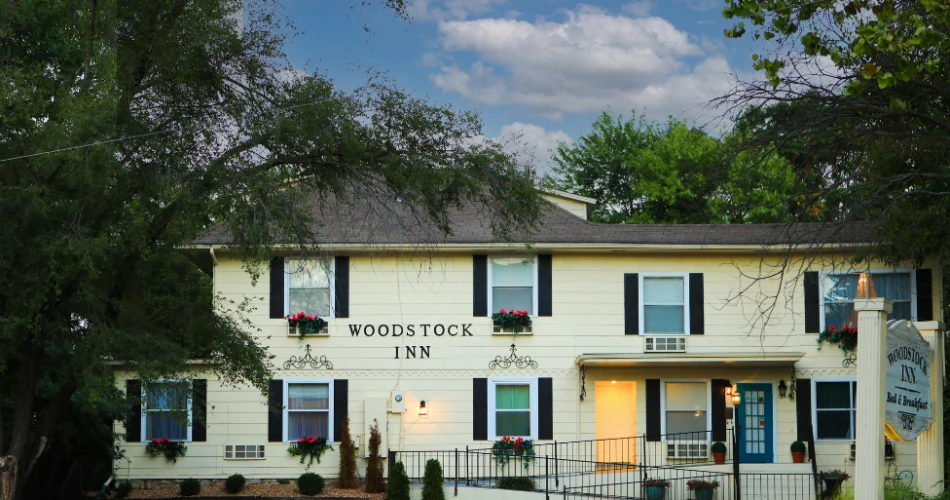 Best Hotels Near Arrowhead Stadium in Kansas City: Where to Stay for Game Day
