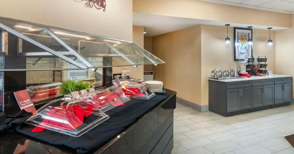 Best Places to Stay Near Arrowhead Stadium, Kansas City for an Unforgettable Experience
