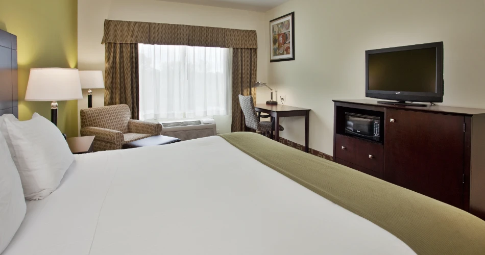 Best Places to Stay Near Arrowhead Stadium, Kansas City for an Unforgettable Experience
