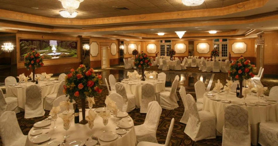 Best Hotels Near MetLife Stadium: Top Picks Within Walking Distance in East Rutherford