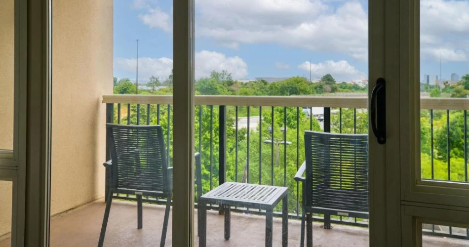 Top Places to Stay Near MetLife Stadium, East Rutherford: Your Ultimate Guide
